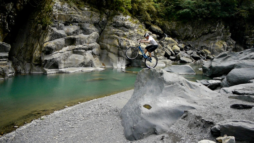 images/forum/2013/sequence 01.still001f05931.jpg